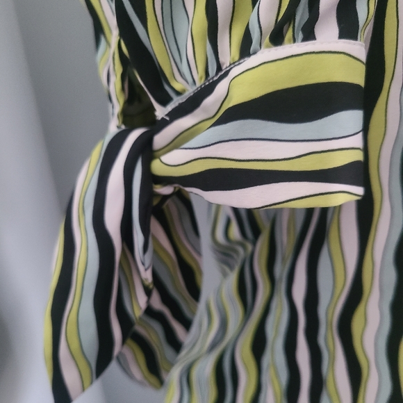 Flowy blouse - Picture 2 of 5